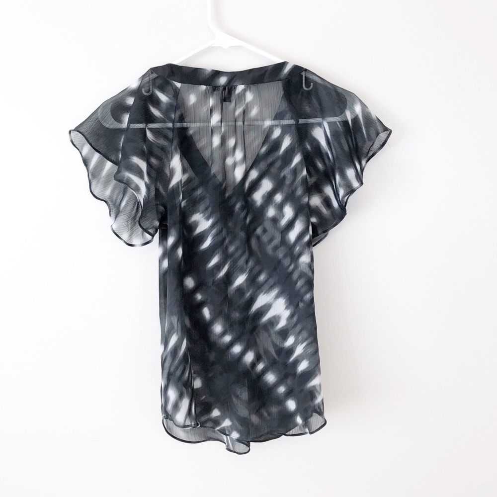 Express | Women’s Black & White Blouse Dress Shirt - Picture 2 of 7